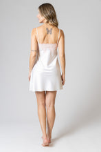 Load image into Gallery viewer, White Short Nightgown